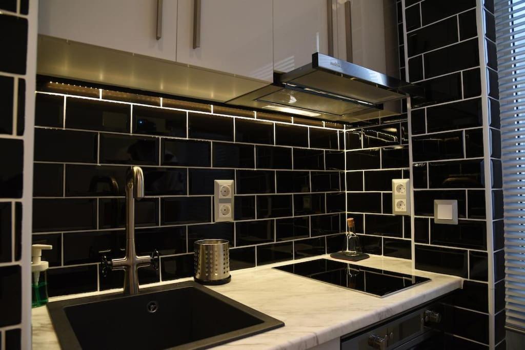 Syntagma Square, 30Sqm Nikis Luxurious Studio Athena Bagian luar foto