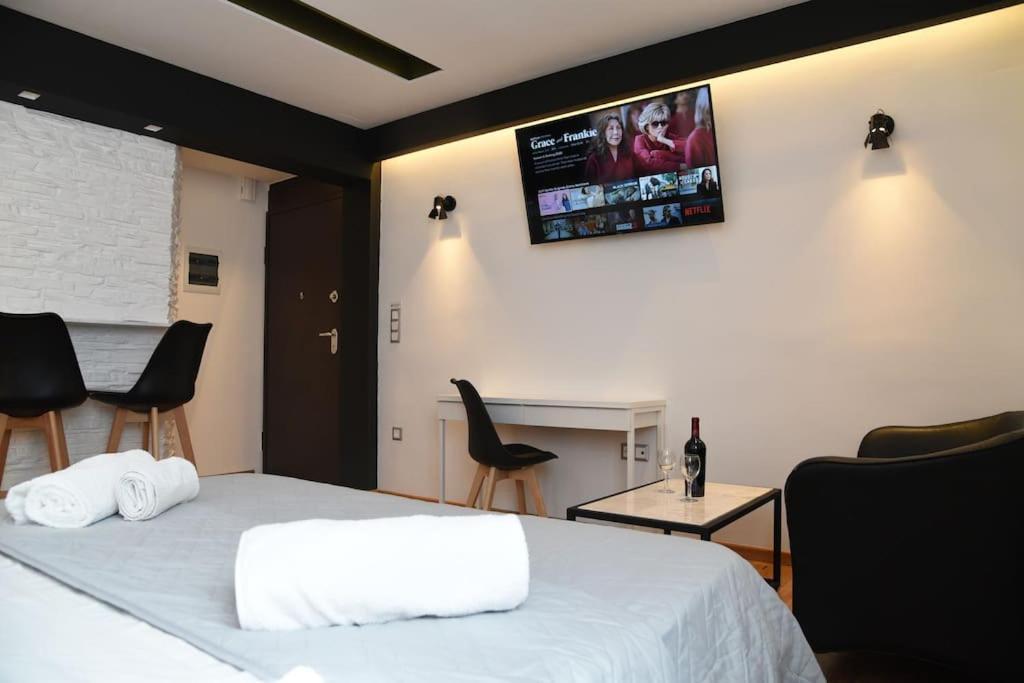 Syntagma Square, 30Sqm Nikis Luxurious Studio Athena Bagian luar foto