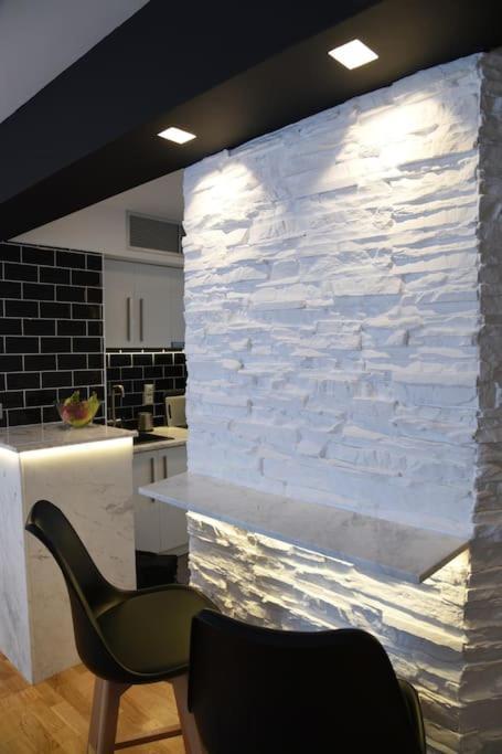 Syntagma Square, 30Sqm Nikis Luxurious Studio Athena Bagian luar foto