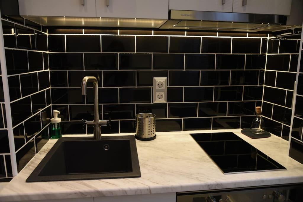 Syntagma Square, 30Sqm Nikis Luxurious Studio Athena Bagian luar foto
